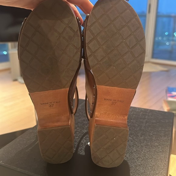CHANEL dark brown/rust colored sandals 2024 cruise collection size 7 - Picture 6 of 6